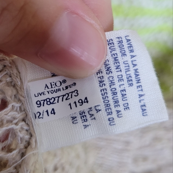 American Eagle Tan Neon Green Color Block Chunky Knit 3/4 Sleeves Top - Picture 6 of 6